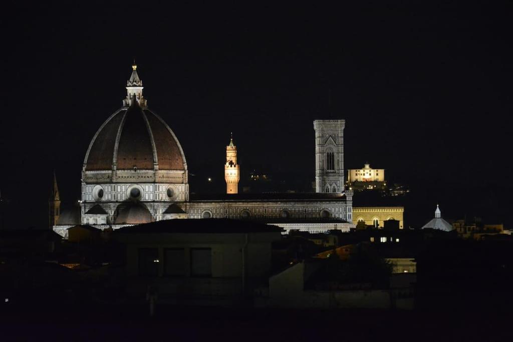 Caterina De' Medici Luxury Attic With Terrace And Parking Florença