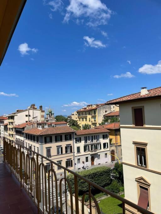 Caterina De' Medici Luxury Attic With Terrace And Parking Florença
